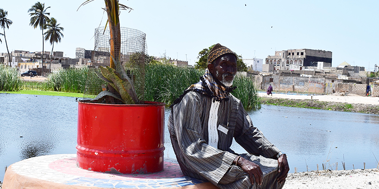 La gestion de déchets lutte contre les inondations au Sénégal